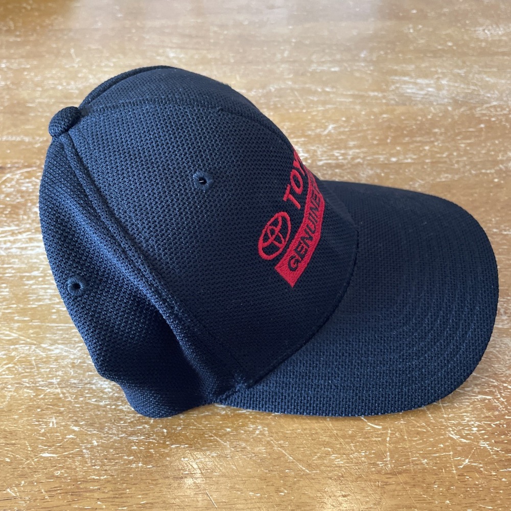 Toyota Genuine Parts 5 Panel Cap Black Red Mesh Flex Fit Hat - Picture 2 of 6